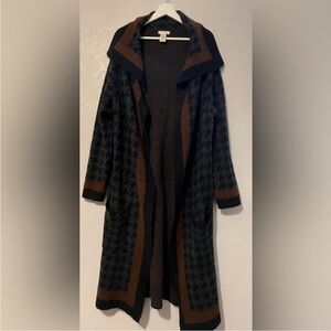 Max Studio Houndstooth Oversized Duster
Cardigan Sweater